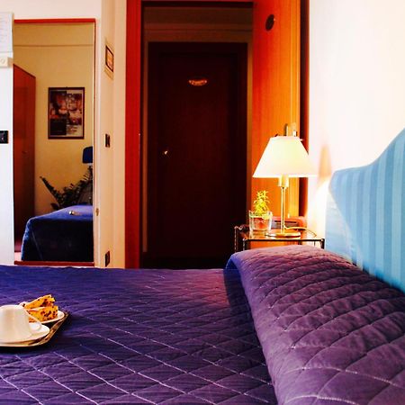 Arcangelo Roof Hotel Римини Экстерьер фото