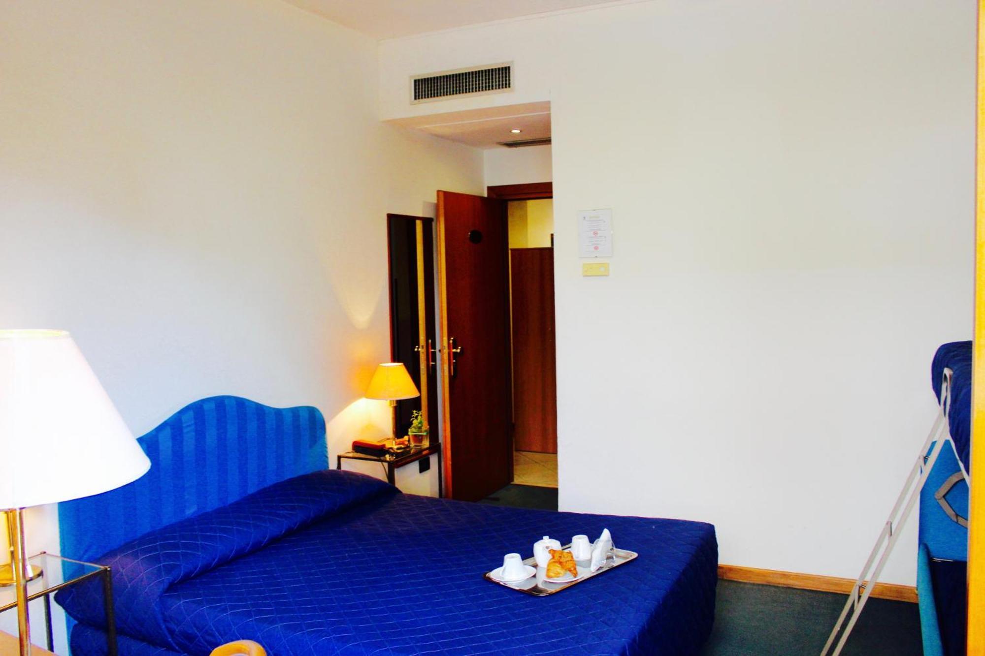 Arcangelo Roof Hotel Римини Экстерьер фото