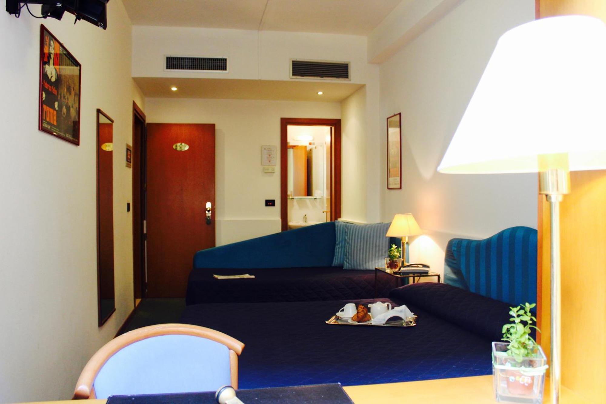 Arcangelo Roof Hotel Римини Экстерьер фото