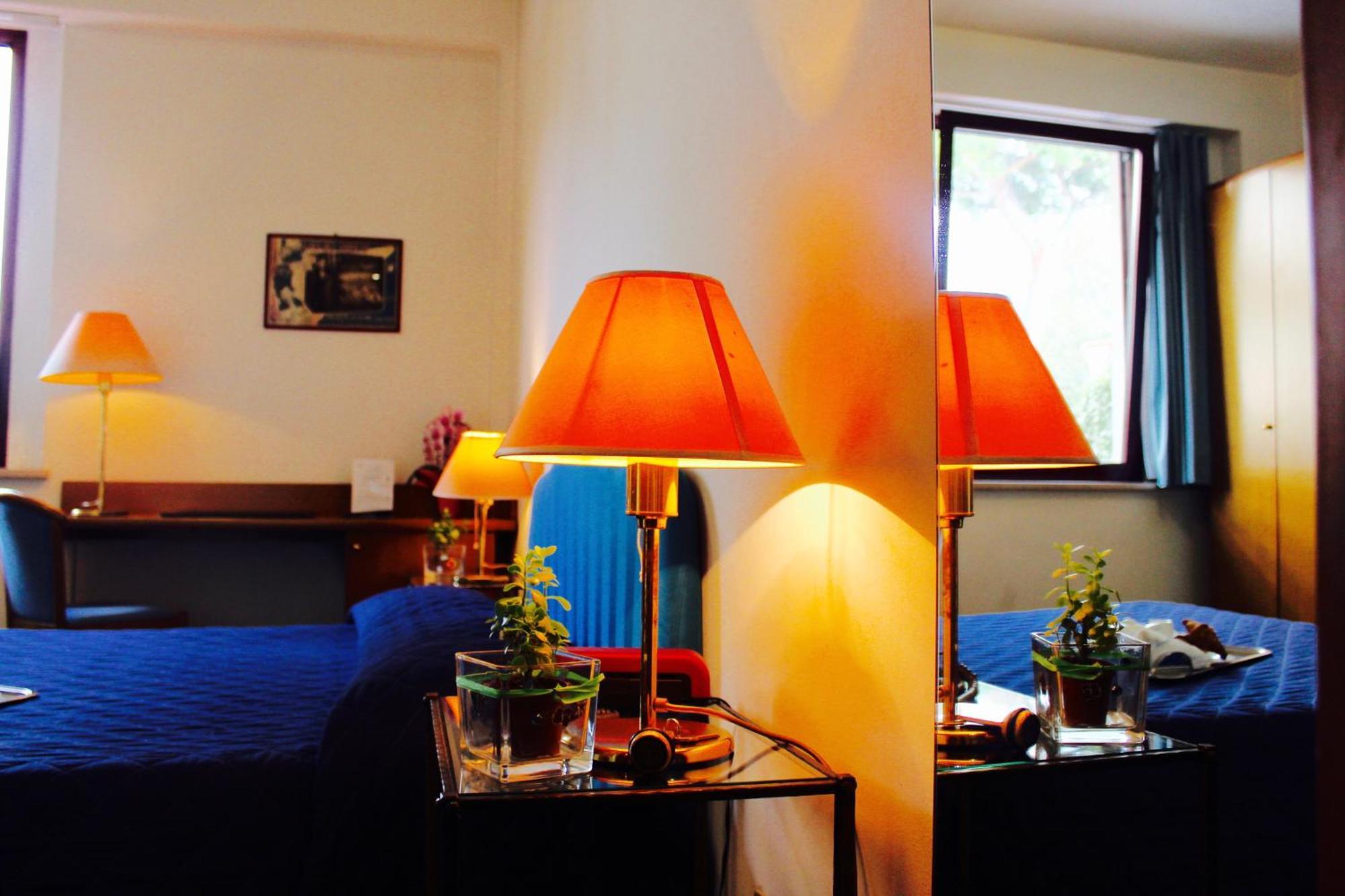 Arcangelo Roof Hotel Римини Экстерьер фото