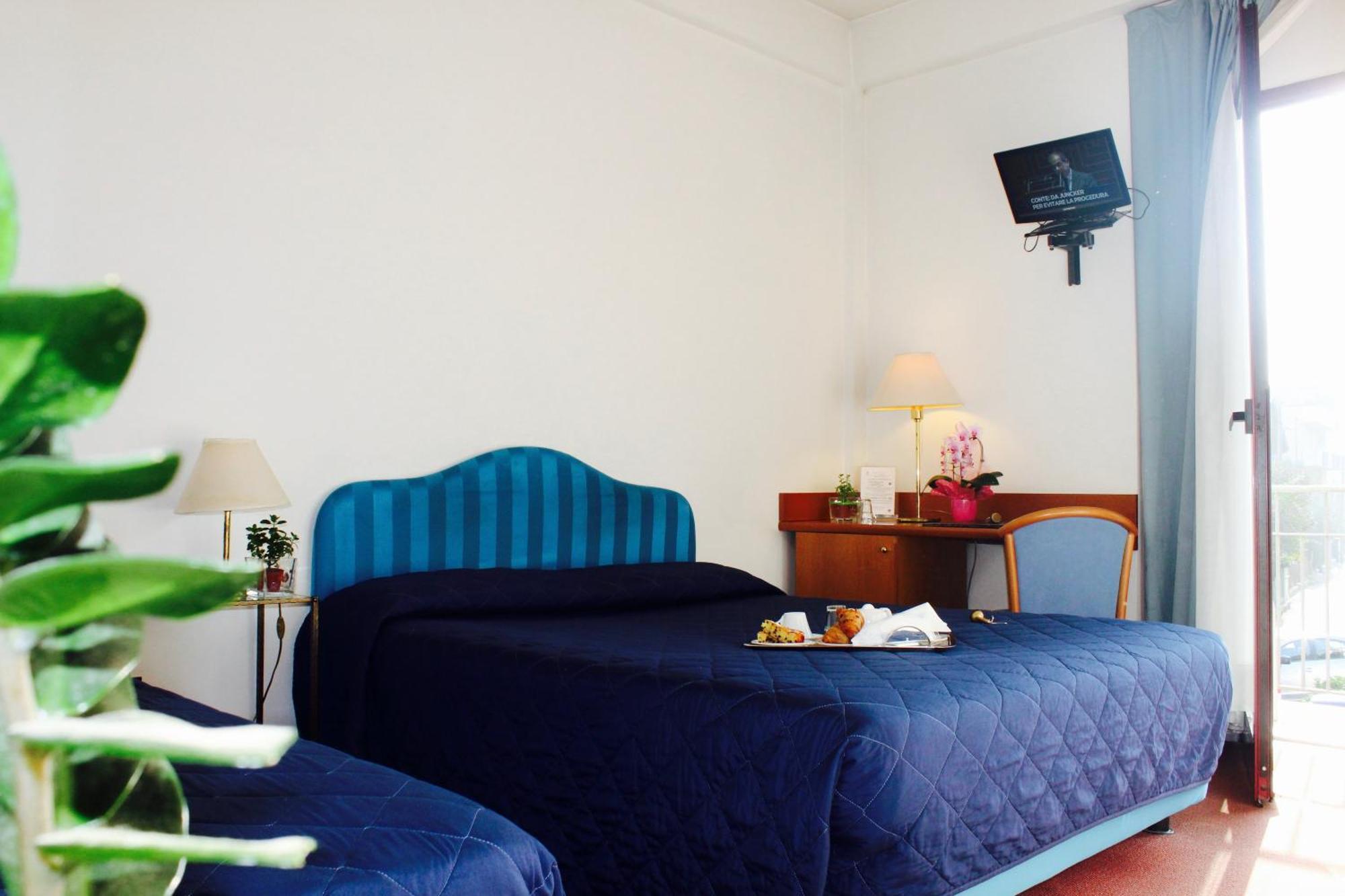 Arcangelo Roof Hotel Римини Экстерьер фото