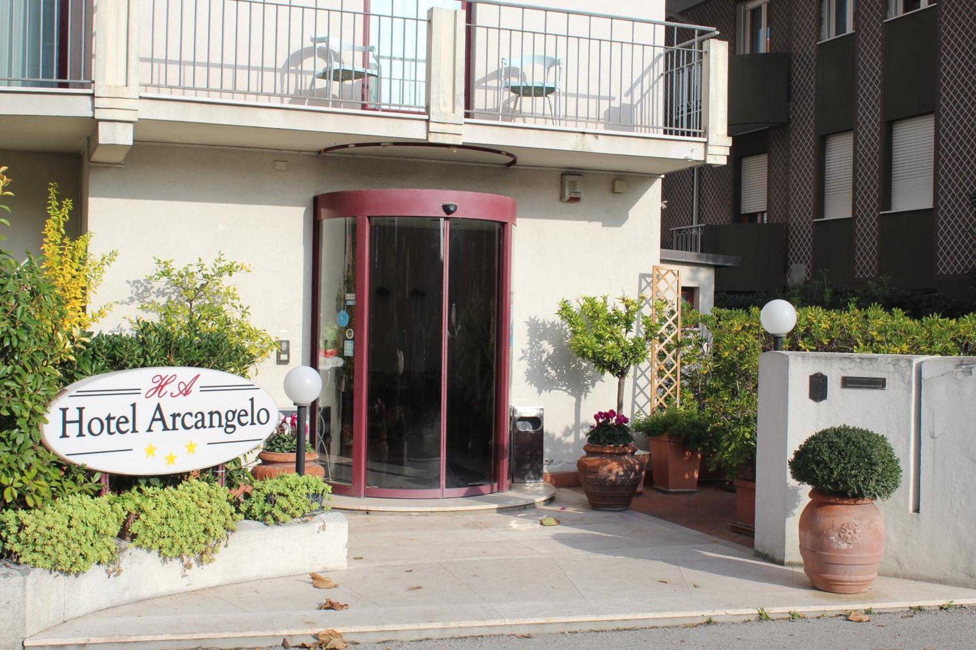 Arcangelo Roof Hotel Римини Экстерьер фото