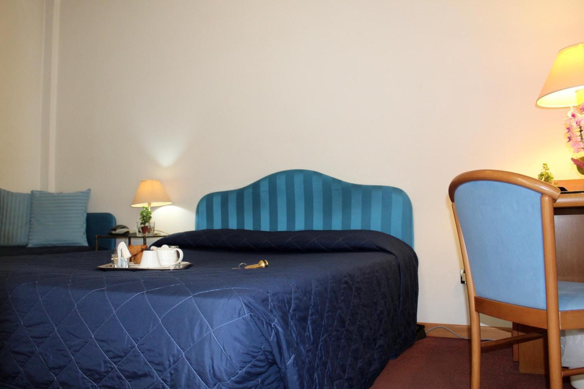 Arcangelo Roof Hotel Римини Экстерьер фото